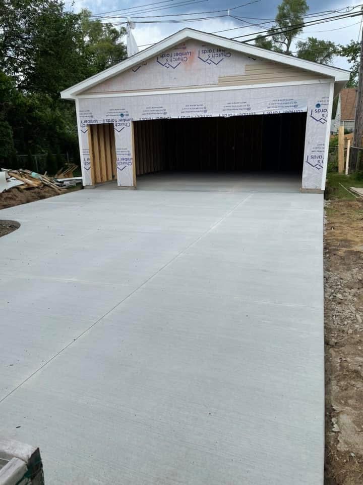 Garage slab and driveway concrete pour